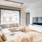 Spacious 2-br Just 30m From The Apartment