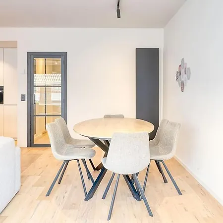 Spacious 2-br Just 30m From The Apartamento Knokke-Heist