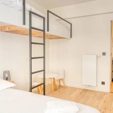 דירה Spacious 2-br Just 30m From The קנוקה-הייסט