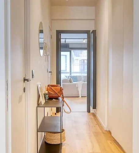 Apartamento Spacious 2-br Just 30m From The