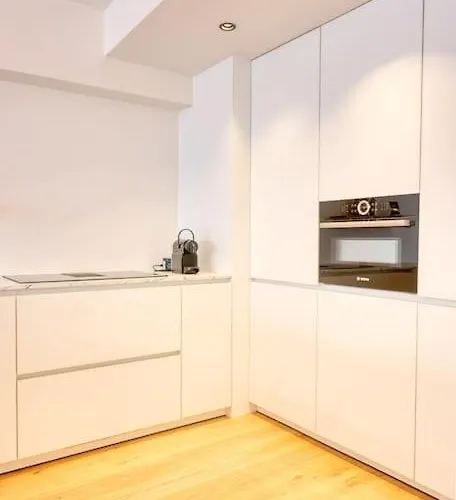 Apartamento Spacious 2-br Just 30m From The